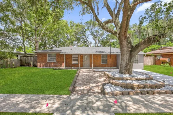 $460,000 | 518 Lavon Drive, Altamonte Springs, FL 32701