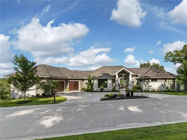 $3,950,000 | 16509 MacAllister Court, Loch Lloyd, MO 64012