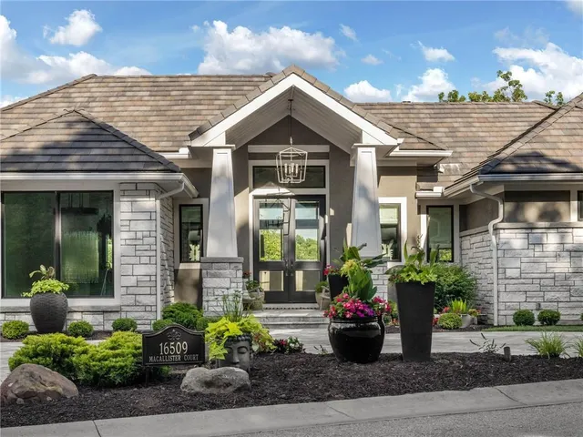 $3,950,000 | 16509 MacAllister Court, Loch Lloyd, MO 64012