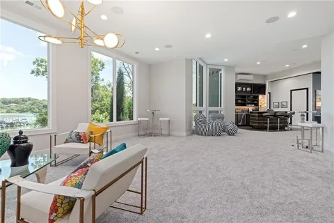 $3,950,000 | 16509 MacAllister Court, Loch Lloyd, MO 64012