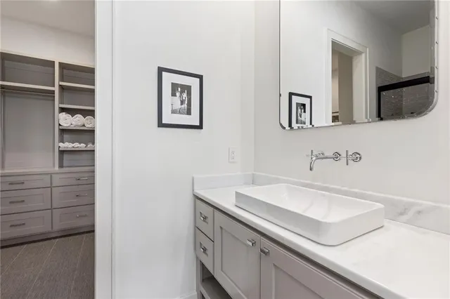 $3,950,000 | 16509 MacAllister Court, Loch Lloyd, MO 64012