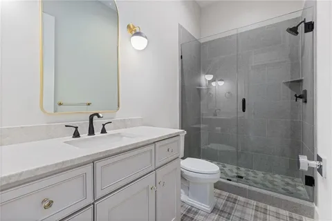 $3,950,000 | 16509 MacAllister Court, Loch Lloyd, MO 64012