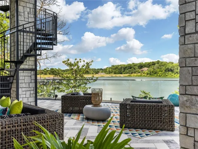 $3,950,000 | 16509 MacAllister Court, Loch Lloyd, MO 64012