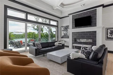 $3,950,000 | 16509 MacAllister Court, Loch Lloyd, MO 64012