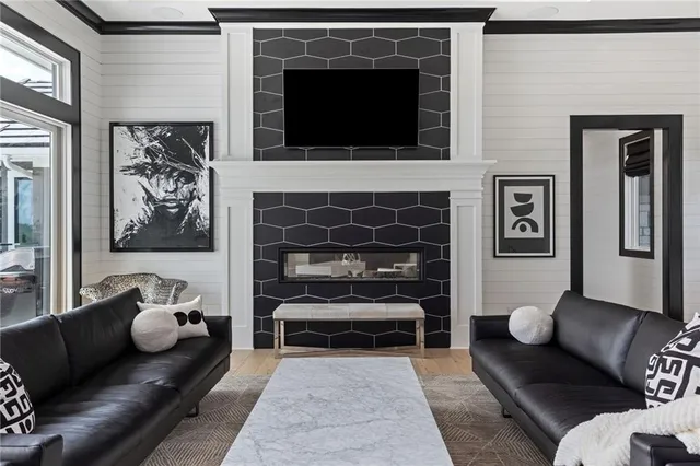 $3,950,000 | 16509 MacAllister Court, Loch Lloyd, MO 64012