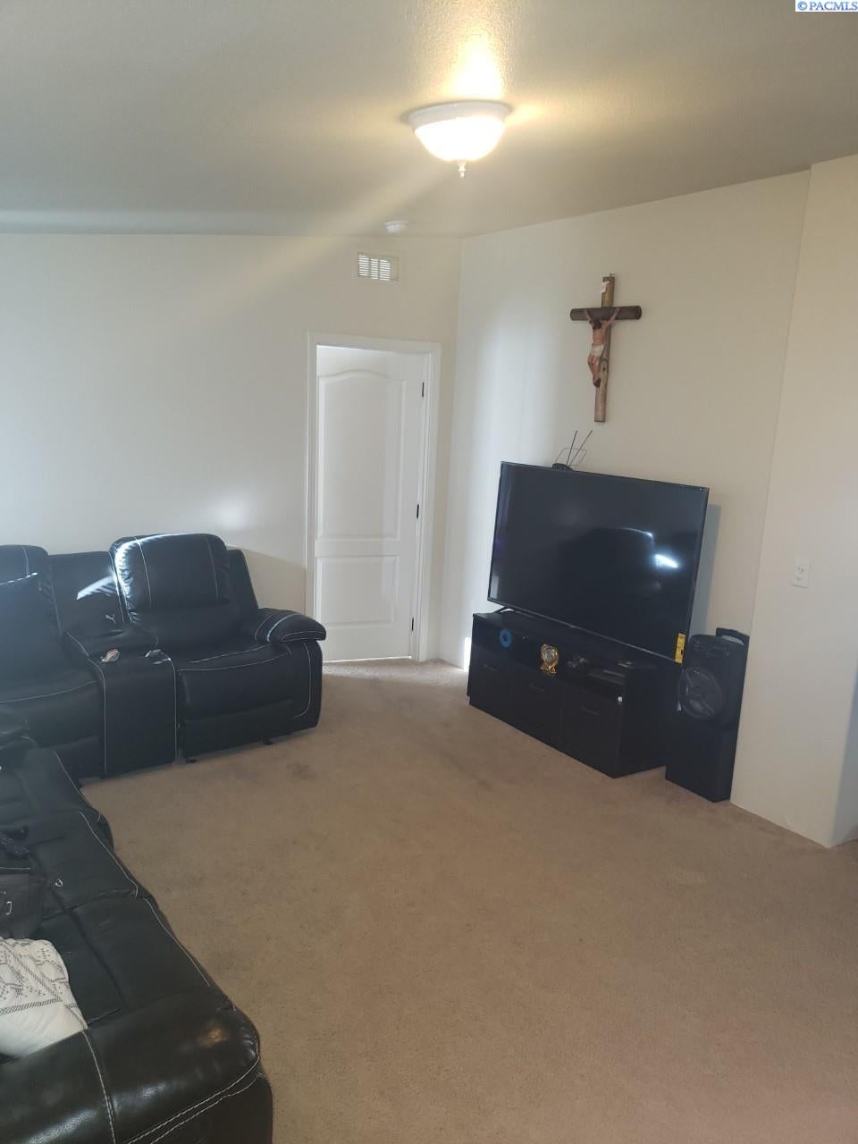 200802 East Game Farm Road, Unit 112 Kennewick, WA 99337 - Photo 4 of 9 Gallery Image 4