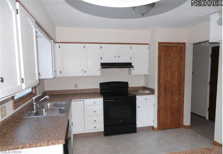 6935 Wadsworth Road Medina, OH 44256 - Photo 8 of 24 Gallery Image 8