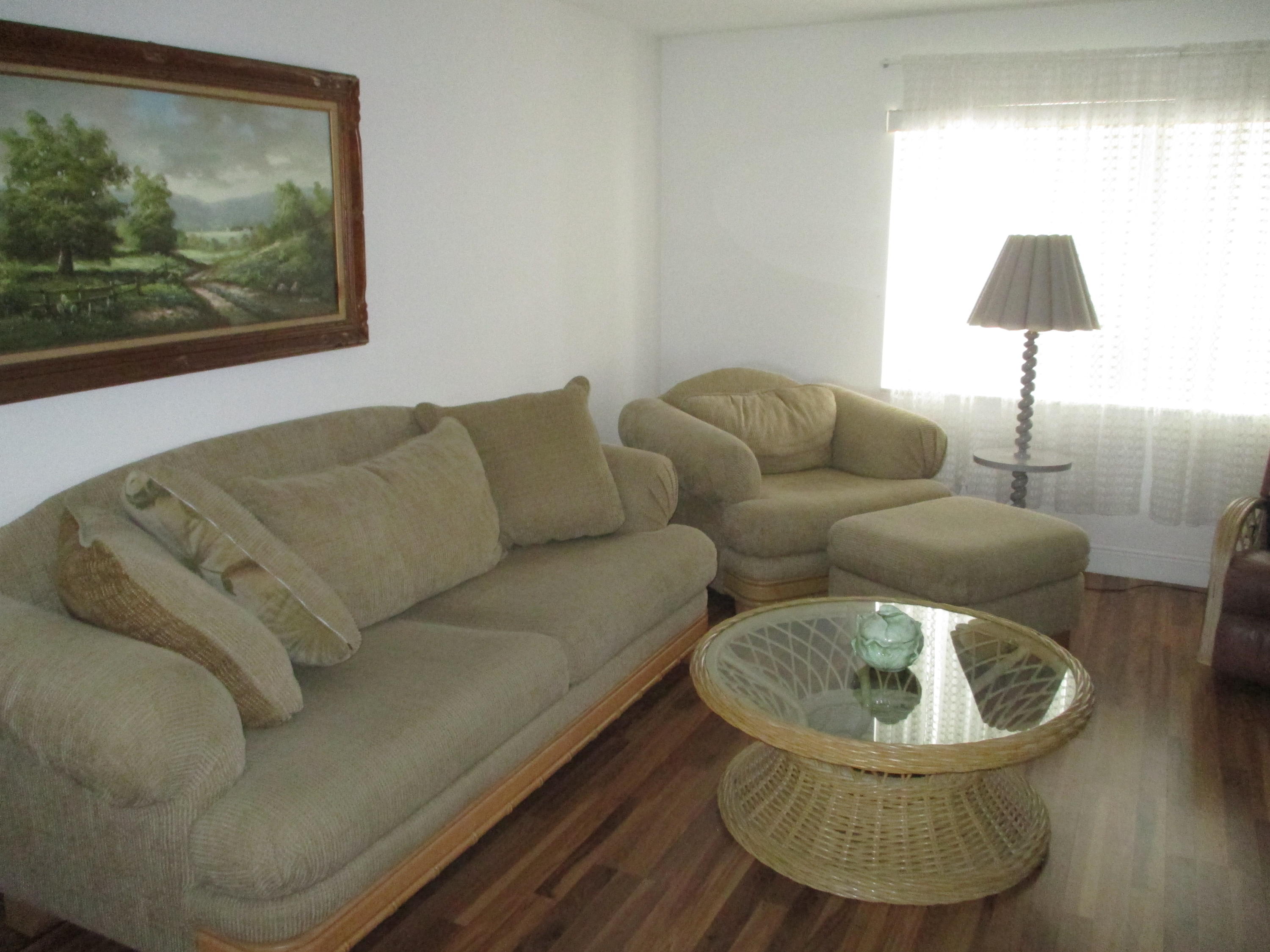 2007 Southwest Roma Way Boynton Beach, FL 33426 - Photo 4 of 46 LIVING ROOM VIEW.