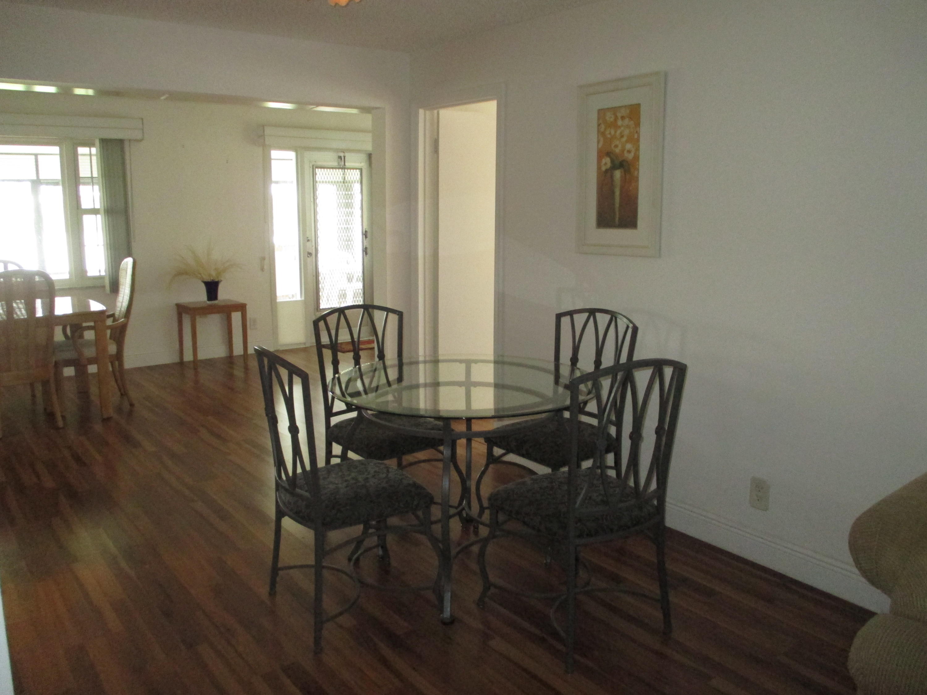2007 Southwest Roma Way Boynton Beach, FL 33426 - Photo 7 of 46 CASUAL DINING.