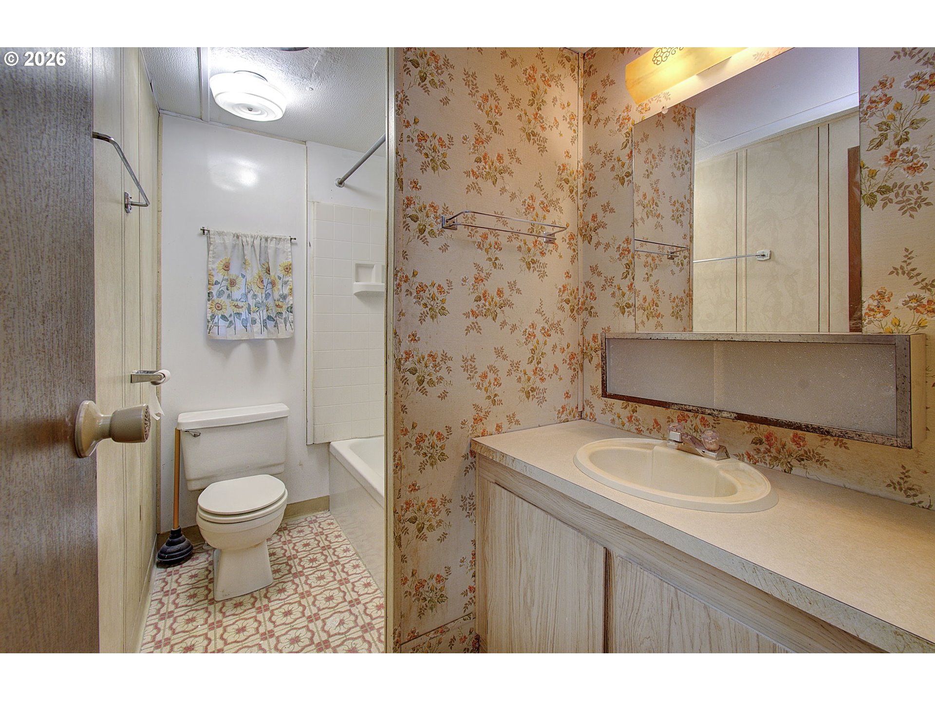 41615 Northeast Cedar Ridge Road Amboy, WA 98601 - Photo 18 of 44 a bathroom with a sink a toilet a mirror and shower