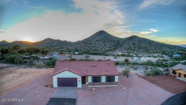 316 North Boyd Road Apache Junction, AZ 85119 - Photo 2 of 33 1658 6