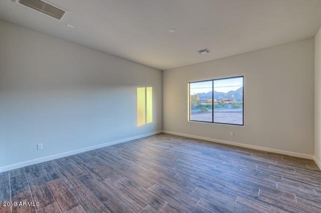 316 North Boyd Road Apache Junction, AZ 85119 - Photo 21 of 33 1658 021