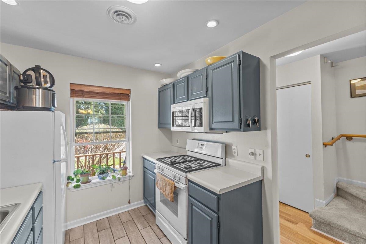 157 Rivers Edge Drive Burlington, VT 05408 - Photo 5 of 24 Gallery Image 5