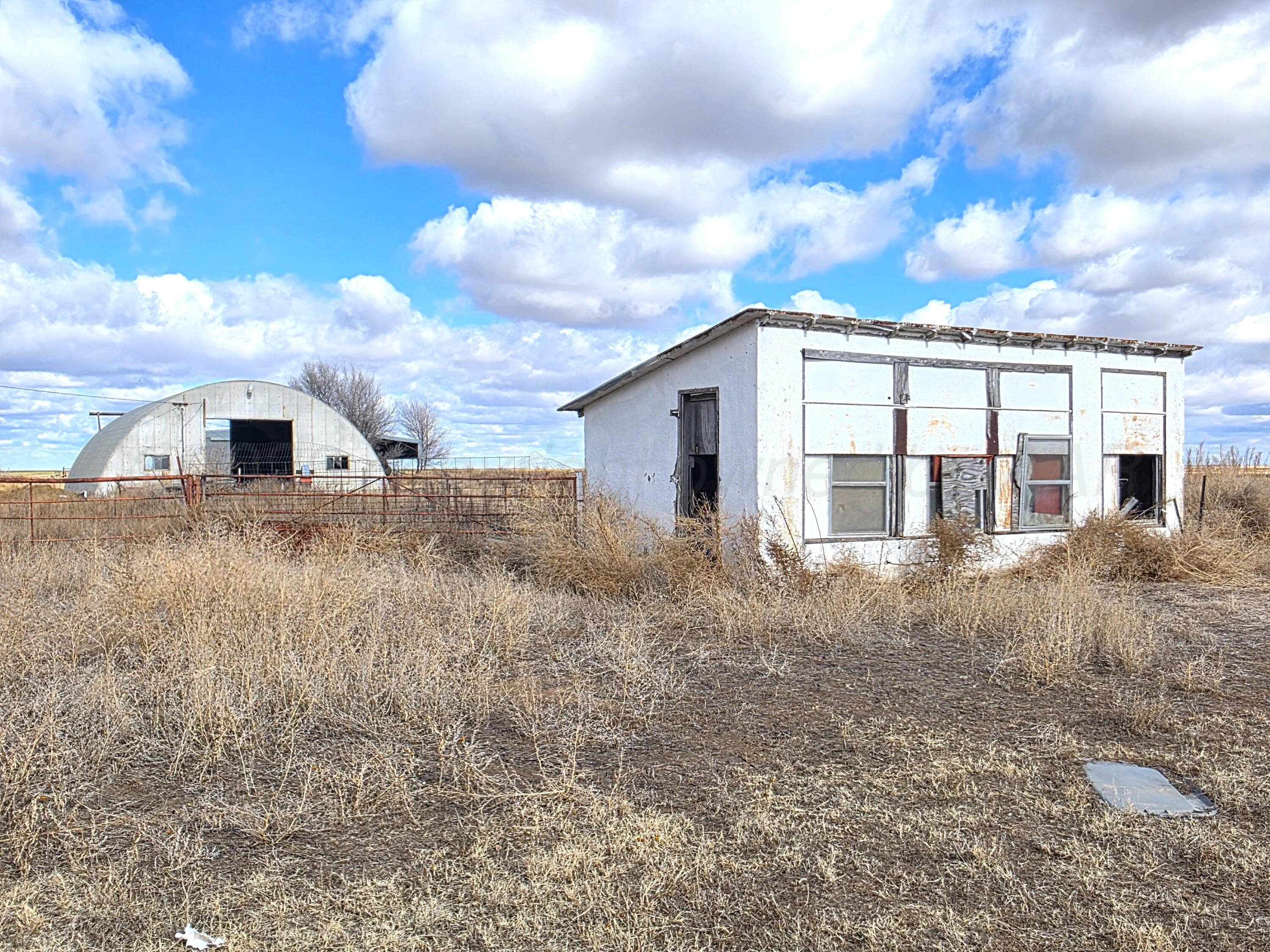 330 Major Reed Road Pampa, TX 79065 - Photo 15 of 19 a view of a house with a backyard