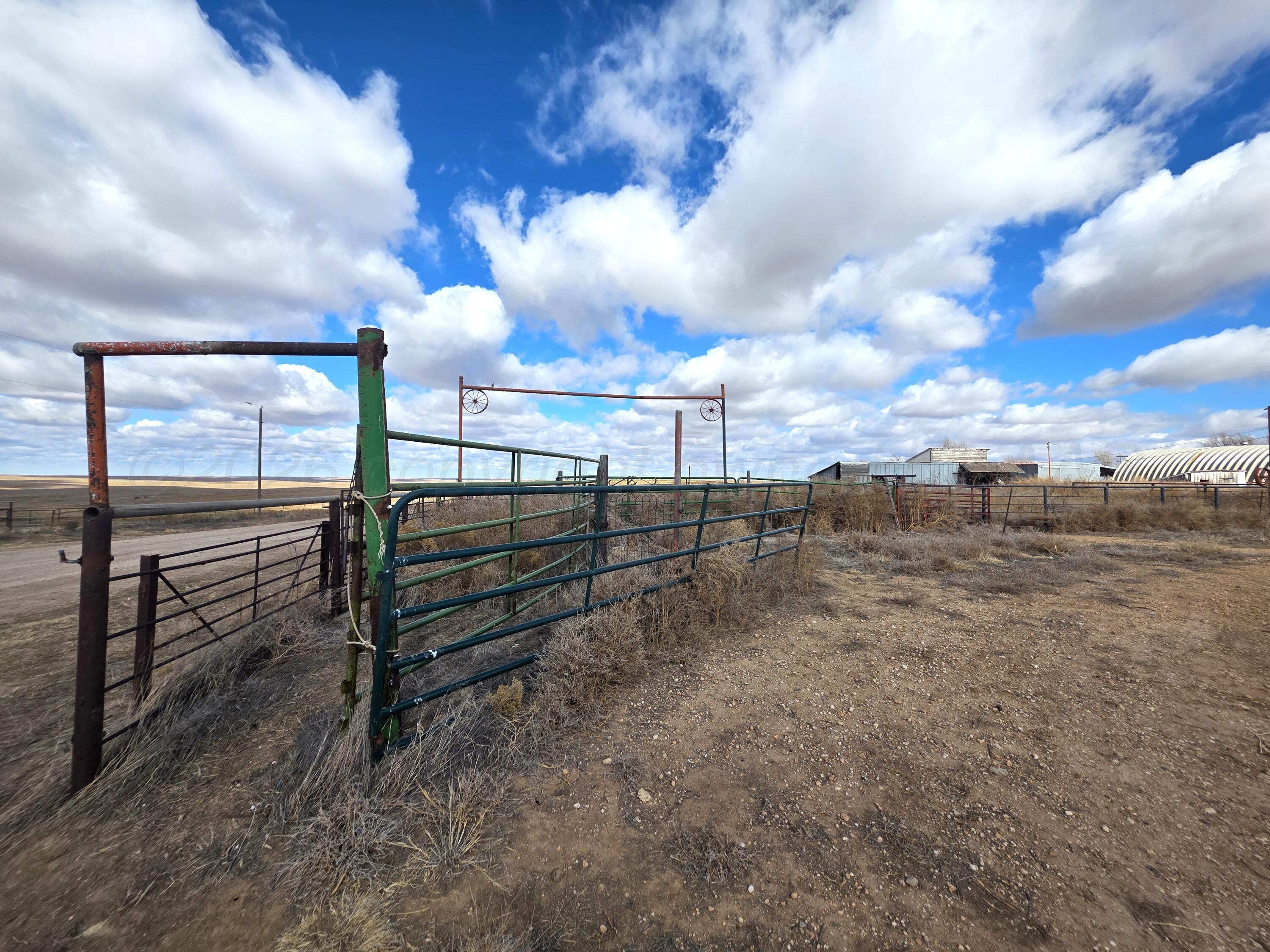 330 Major Reed Road Pampa, TX 79065 - Photo 5 of 19 a view of outdoor space with city view