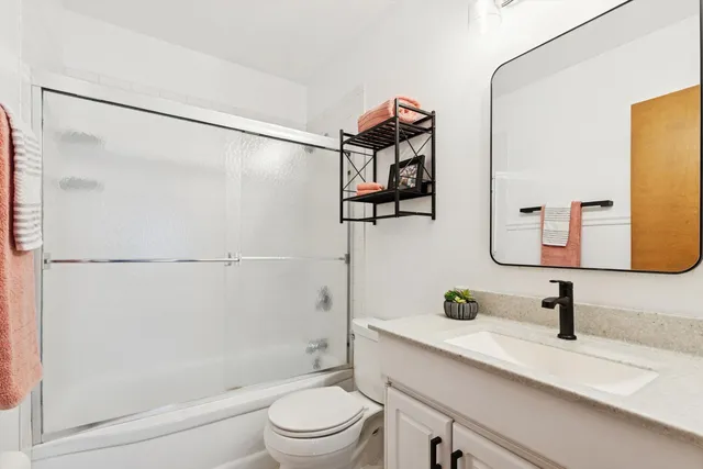 $225,000 | 2317 Washington Lane, Davenport, IA 52804