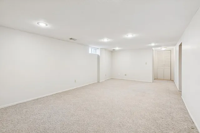 $225,000 | 2317 Washington Lane, Davenport, IA 52804