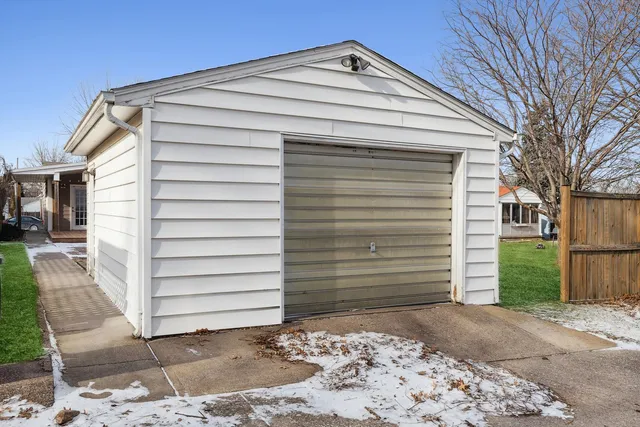 $225,000 | 2317 Washington Lane, Davenport, IA 52804
