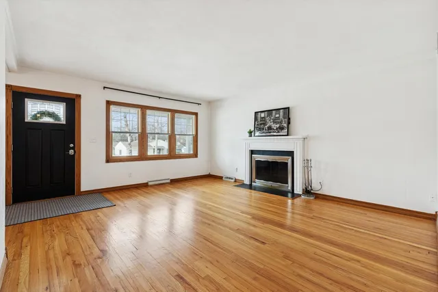 $225,000 | 2317 Washington Lane, Davenport, IA 52804