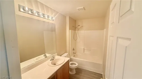 $1,950 | 6044 Salsbury Cove Drive, North Las Vegas, NV 89081