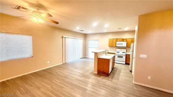 $1,950 | 6044 Salsbury Cove Drive, North Las Vegas, NV 89081