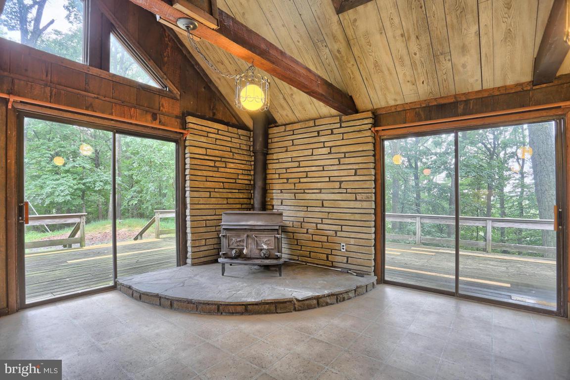 4469 Fairview Road Columbia, PA 17512 - Photo 4 of 30 Gallery Image 4