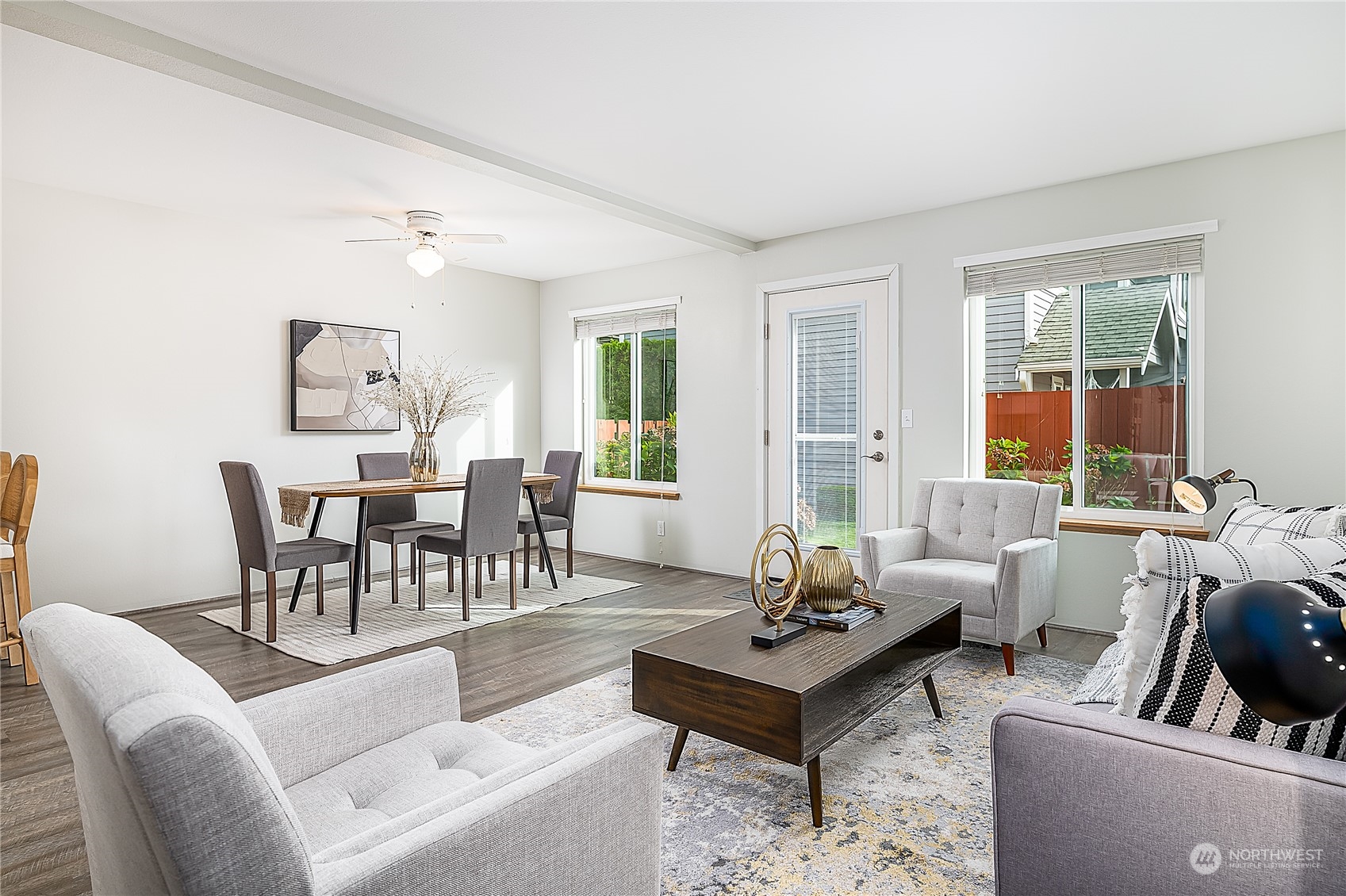 8017 212th Street Southwest, Unit 2 Edmonds, WA 98026 - Photo 1 of 19 Gallery Image 1