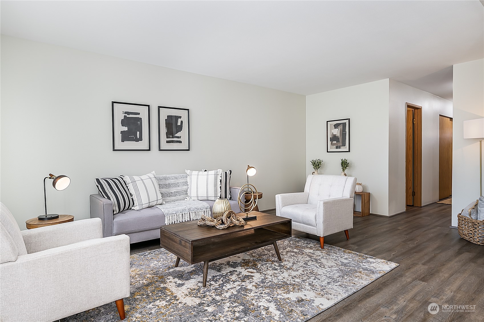 8017 212th Street Southwest, Unit 2 Edmonds, WA 98026 - Photo 5 of 19 Gallery Image 5