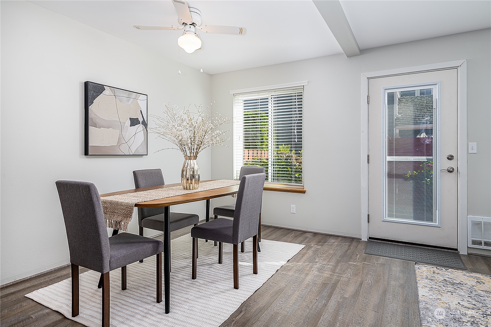 8017 212th Street Southwest, Unit 2 Edmonds, WA 98026 - Photo 6 of 19 Gallery Image 6