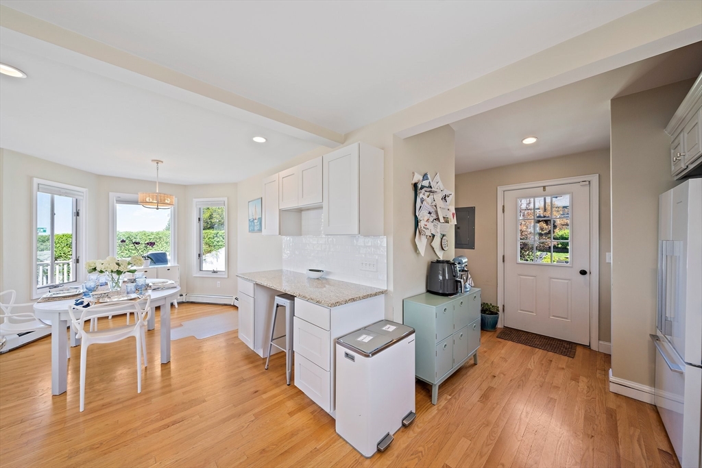 25 Fort Point Road Weymouth, MA 02191 - Photo 9 of 42