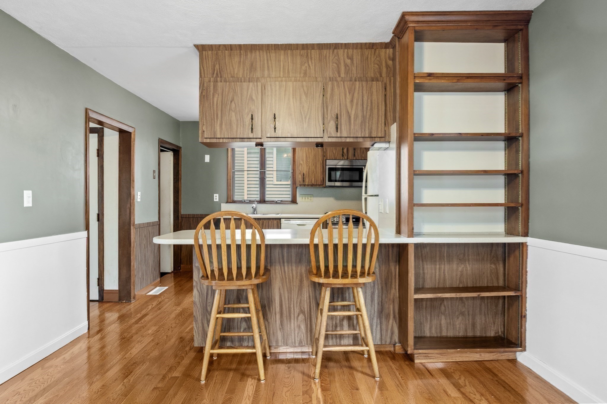 61 Edgemont Road Braintree, MA 02184 - Photo 12 of 39 Gallery Image 12
