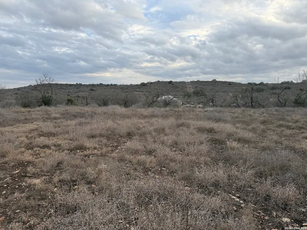 $155,000 | 377 County Road 367, Hondo, TX 78861