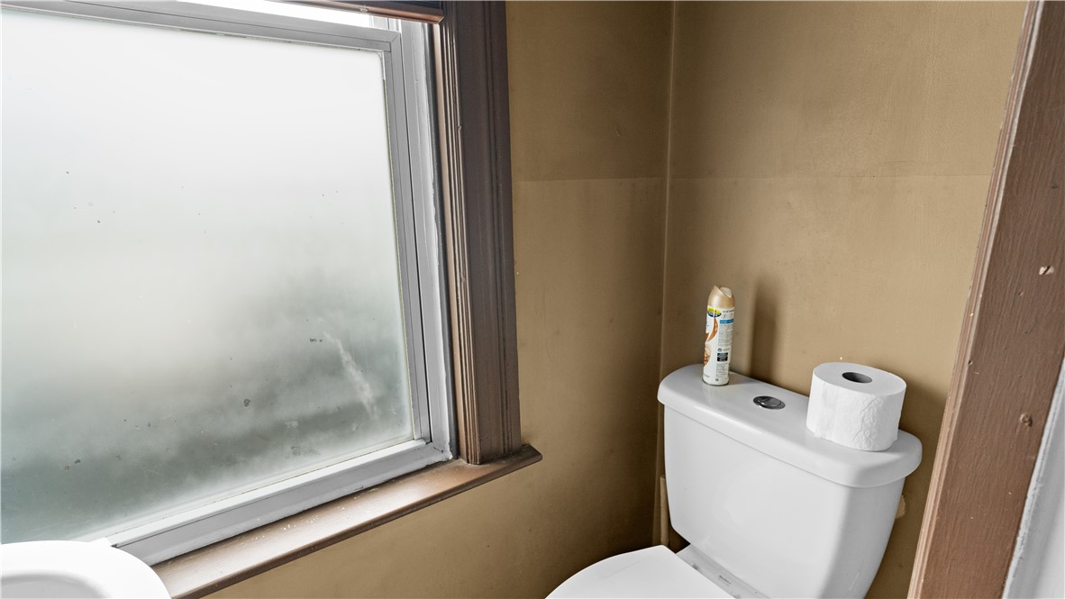 54 East Earle Street Cumberland, RI 02864 - Photo 17 of 34