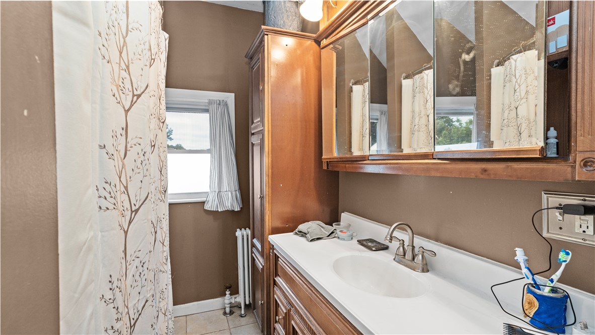 54 East Earle Street Cumberland, RI 02864 - Photo 29 of 34