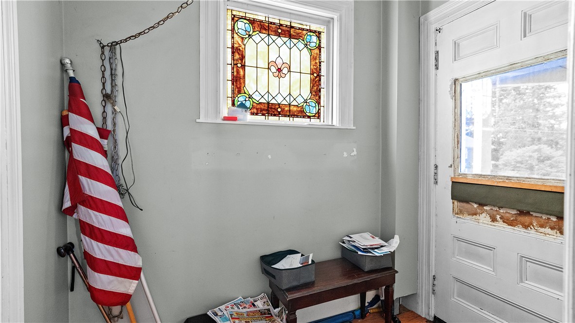 54 East Earle Street Cumberland, RI 02864 - Photo 8 of 34