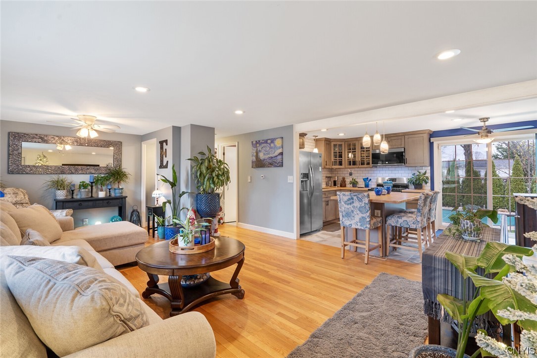 4285 Aurora Path Clay, NY 13090 - Photo 7 of 36