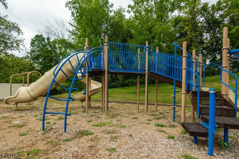 15 Rhea Run Newton, NJ 07860 - Photo 38 of 39