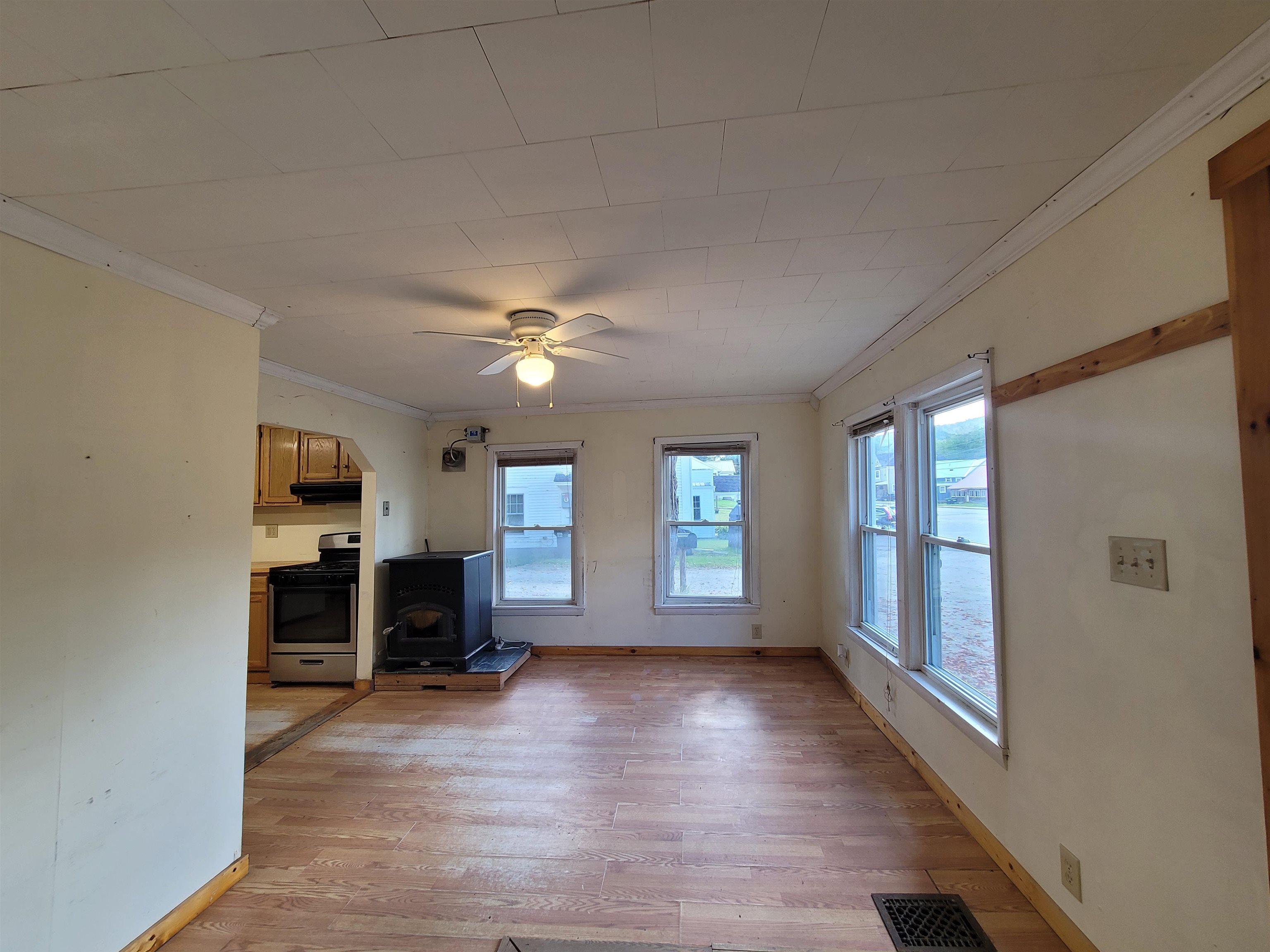 33 Mill Place Glover, VT 05839 - Photo 3 of 19