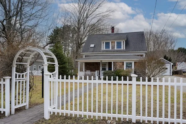 $650,000 | 44 Baker Street, Holliston, MA 01746