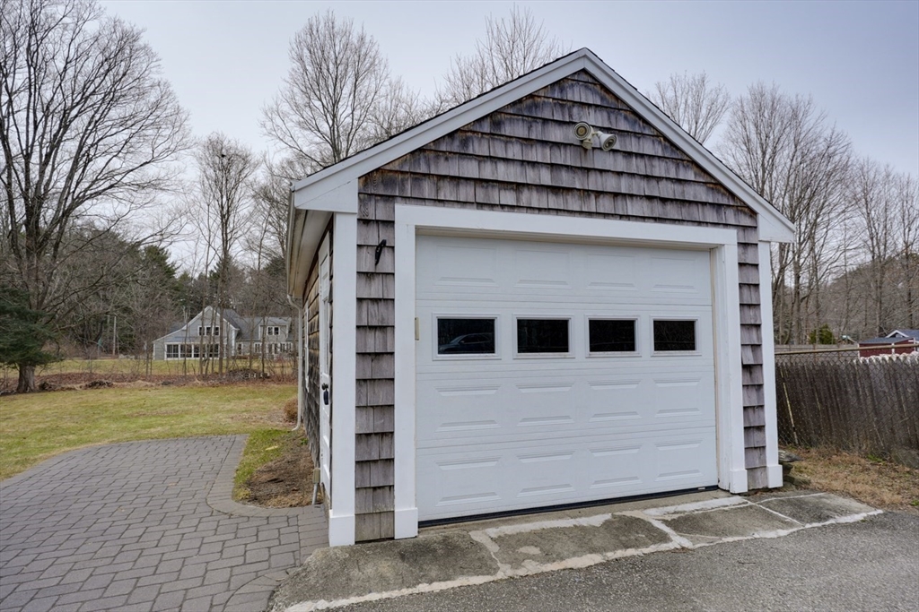 44 Baker Street Holliston, MA 01746 - Photo 23 of 32