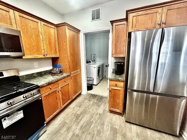 $3,100 | 172 Winchester Court, Clifton, NJ 07013