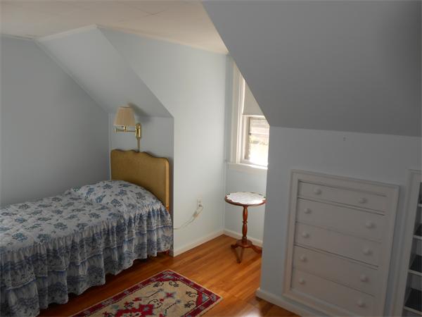 36 Tennyson Road Reading, MA 01867 - Photo 15 of 18 Gallery Image 15