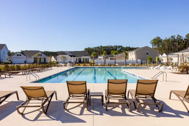 $455,900 | 297 Hill Pond Road, Bluffton, SC 29910