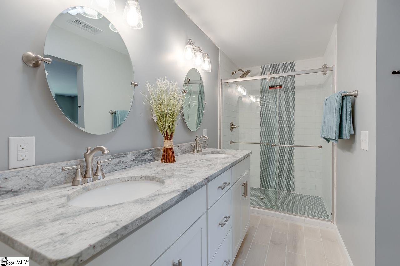 210 Moore Street Greer, SC 29651 - Photo 18 of 21 Gallery Image 18