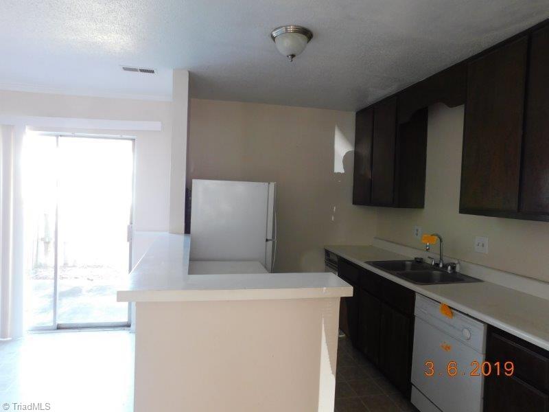 5703 Bramblegate Road, Unit K Greensboro, NC 27409 - Photo 22 of 25 Gallery Image 22
