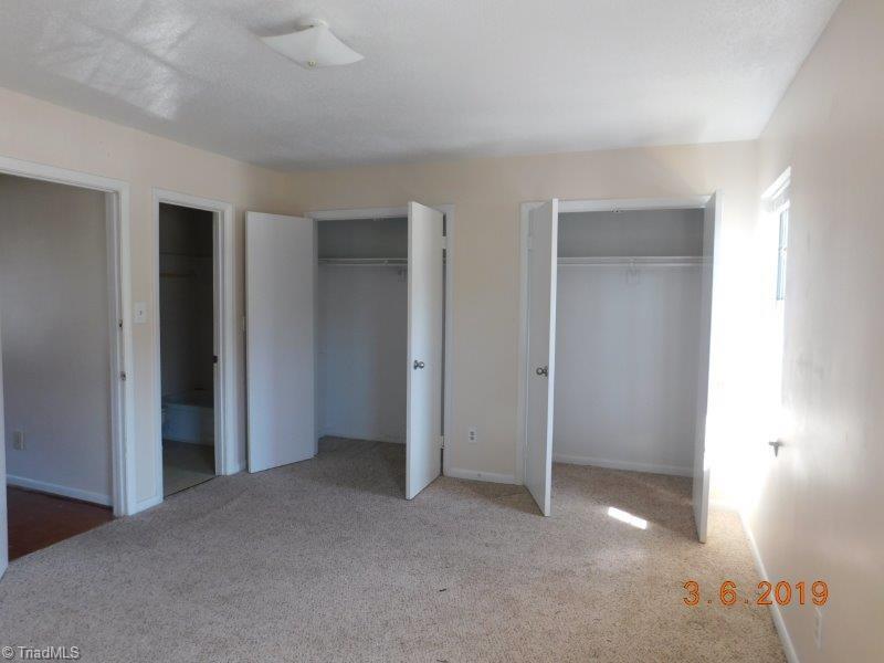 5703 Bramblegate Road, Unit K Greensboro, NC 27409 - Photo 4 of 25 Gallery Image 4