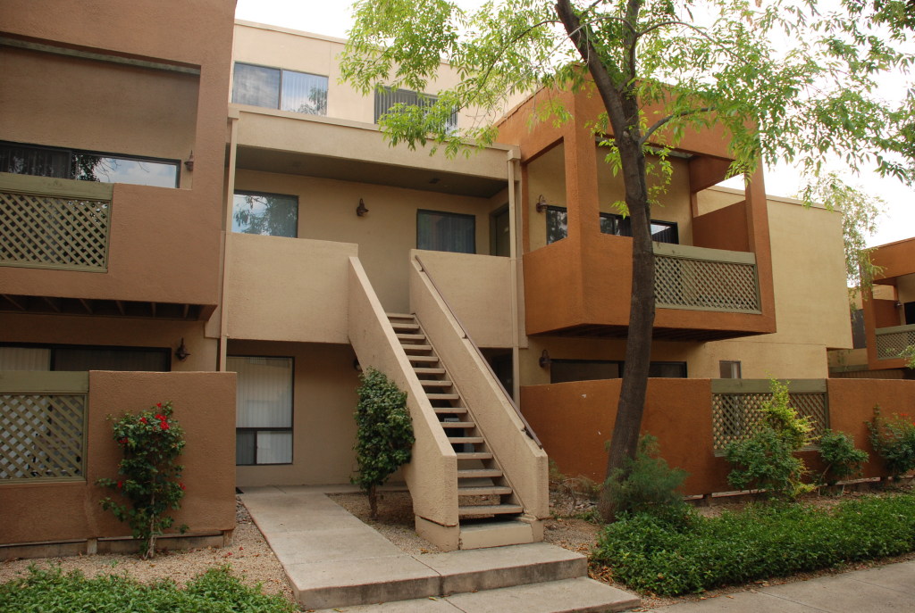3500 North Hayden Road, Unit 407 Scottsdale, AZ 85251 - Photo 1 of 10 a front view of a house with a yard