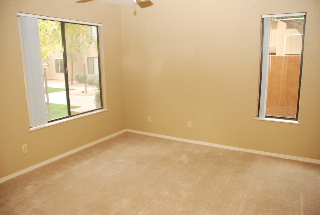 3500 North Hayden Road, Unit 407 Scottsdale, AZ 85251 - Photo 7 of 10 an empty room with a window