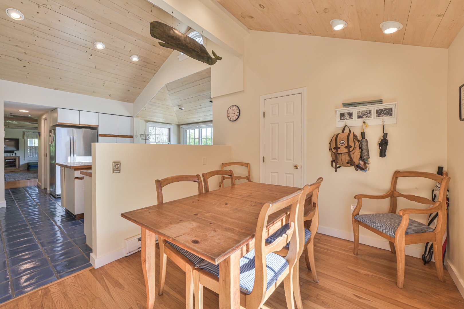 78 Cliff Road Nantucket, MA 02554 - Photo 8 of 32 Gallery Image 8
