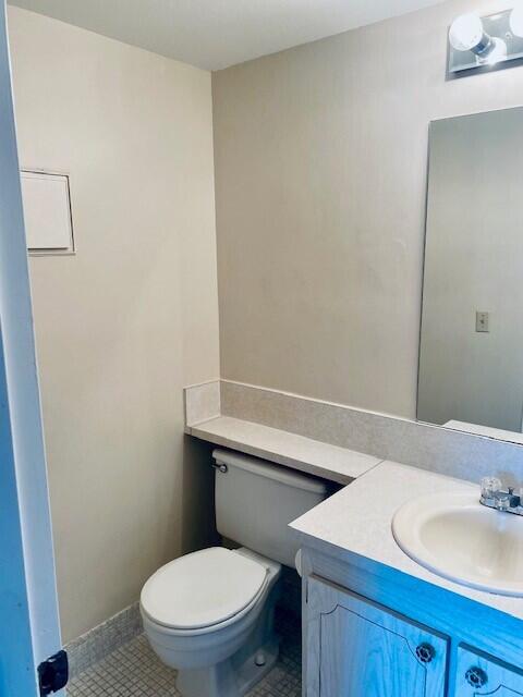 417 Mansfield I, Unit 417 Boca Raton, FL 33434 - Photo 30 of 50 half bath